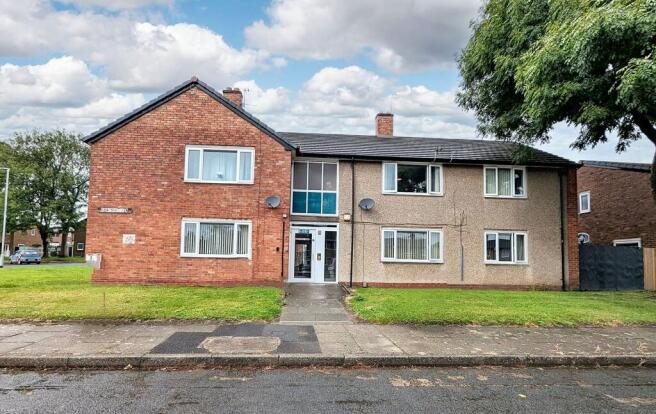 2 bed property, in Beacon Grove, £55,000