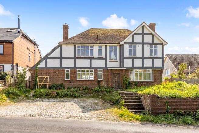 4 bed property, in Roedean Road, £1,250,000