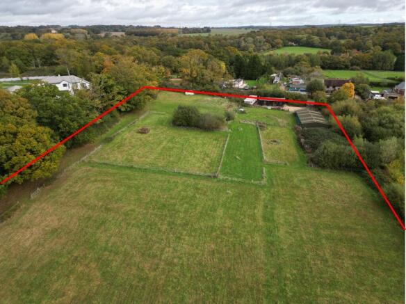 1 bed property, in Oak Meadow, £850,000
