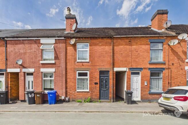 2 bed property, in Carlton Street, £140,000