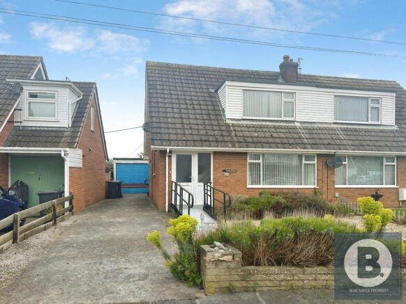 3 bed property, in Tal Y Fan, £220,000