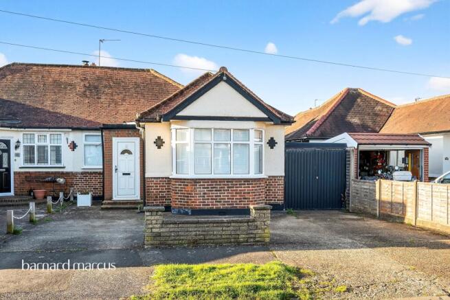 3 bed property, in Percival Way, £625,000