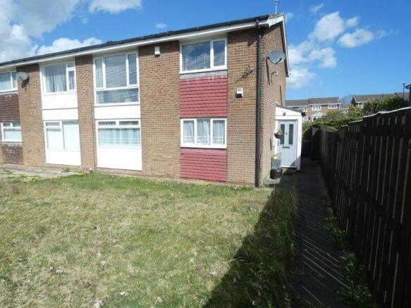 2 bed property, in Newbury, £67,500