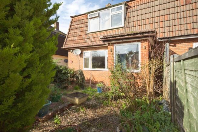 3 bed property, in Marlbrook Road, £165,000