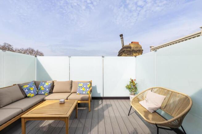 3 bed property, in Colehill Lane, £1,150,000