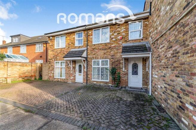 3 bed property, in Wykeham Close, £445,000
