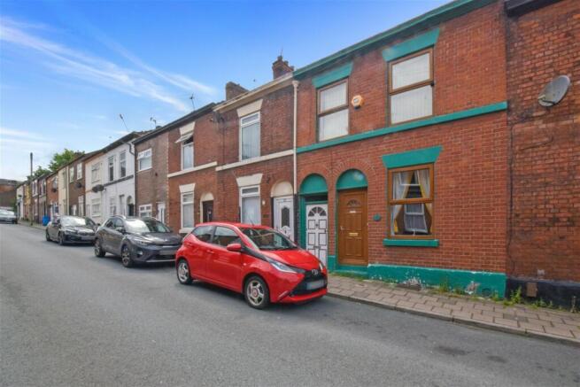 3 bed property, in 18 Bridgewater Street, £105,000