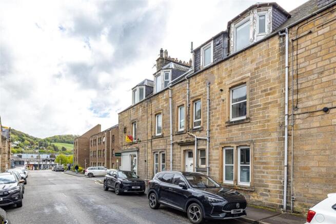 2 bed property, in 8 St. John Street, £115,000