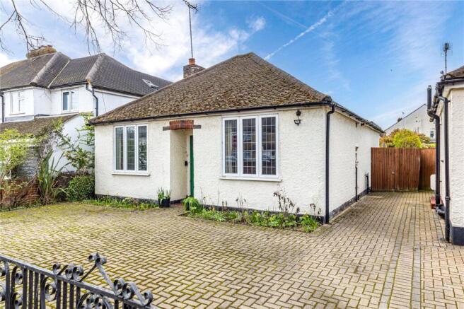 3 bed property, in Lindsay Road, £480,000
