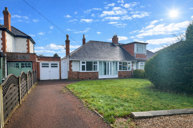 2 bed property, in Loughborough Road, £340,000