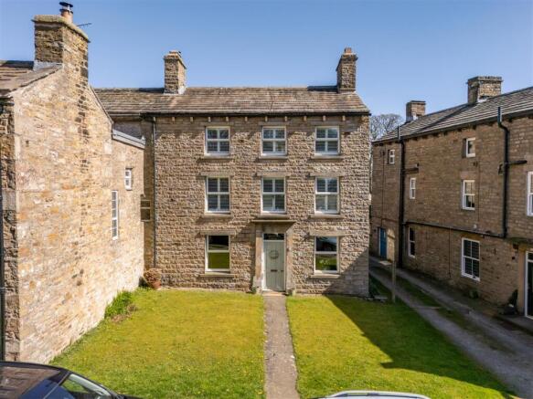 5 bed property, in The Apothecary's House, £575,000