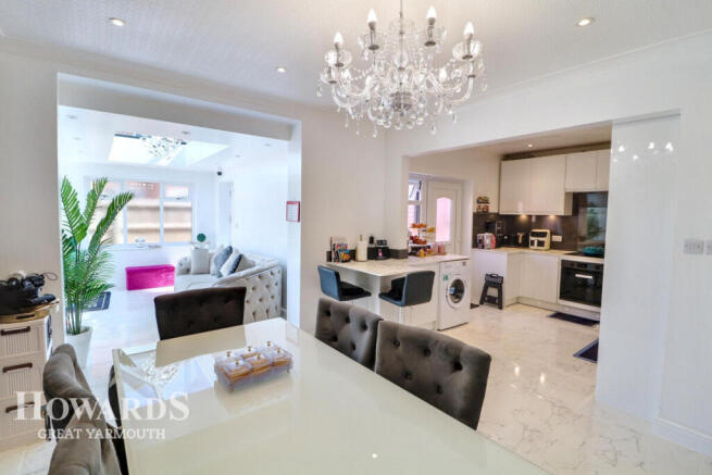 3 bed property, in Fisher Avenue, £290,000