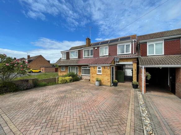 4 bed property, in Ashgrove, £435,000