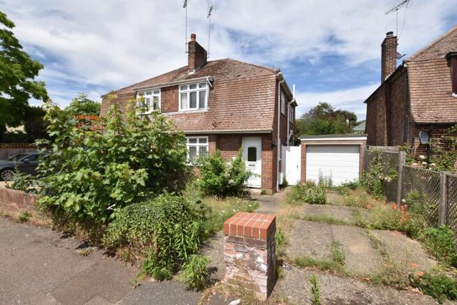 3 bed property, in Roddam Close, £280,000
