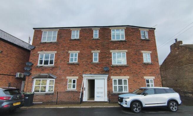 2 bed property, in Addison Street, £44,100