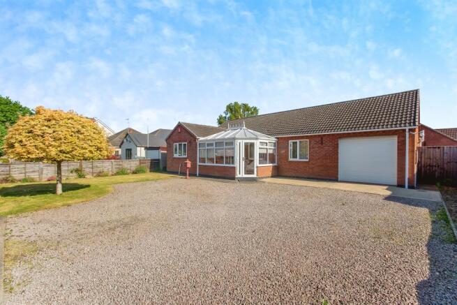 3 bed property, in Wignals Gate, £280,000