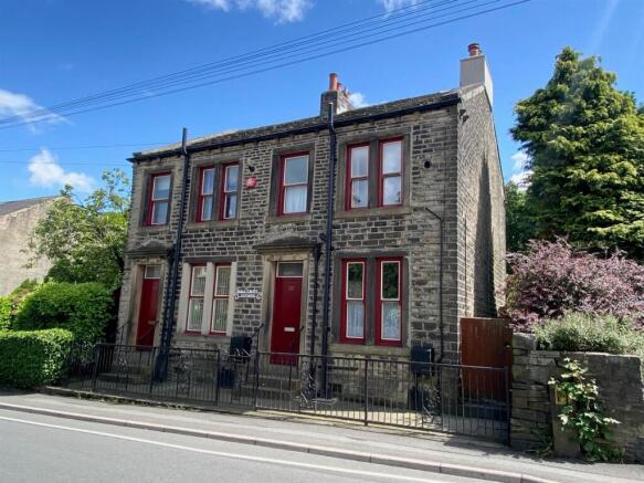 2 bed property, in Leymoor Road, £150,000