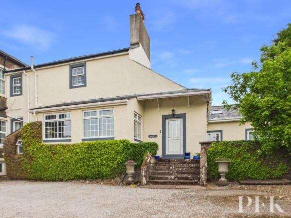 4 bed property, in South Wing, £465,000