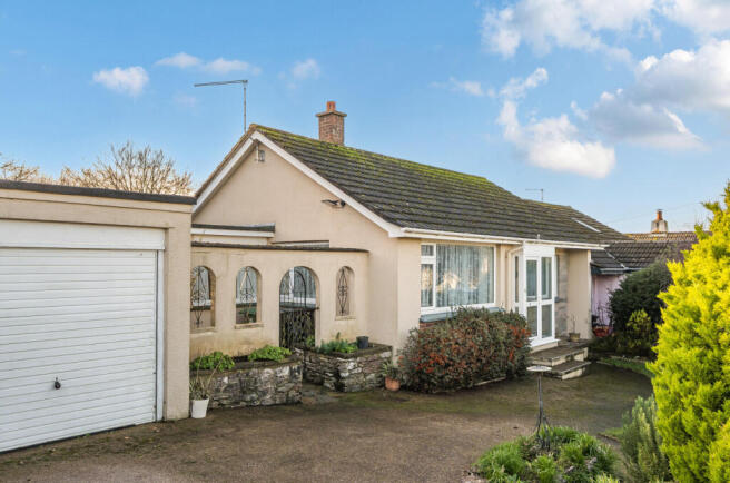 2 bed property, in Ledsgrove, £290,000