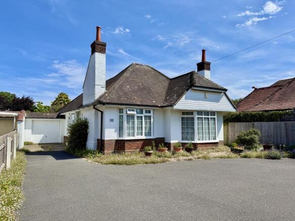 3 bed property, in Lymington Road, £499,950