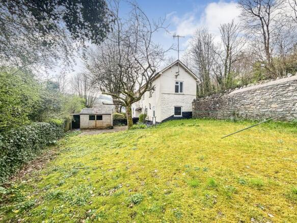 3 bed property, in Dart Bridge Road, £325,000