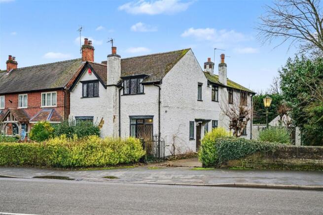 5 bed property, in Draycott Road, £400,000