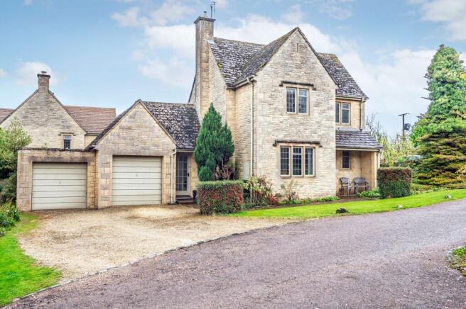 3 bed property, in Kineton, £750,000