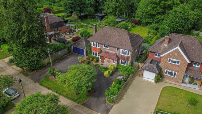 4 bed property, in Wickham Way, £950,000