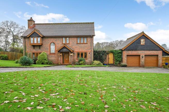 4 bed property, in Reading Room Lane, £900,000