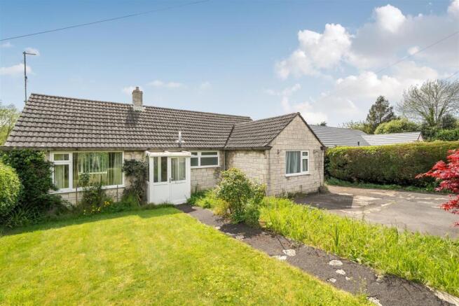 3 bed property, in Nursery Gardens, £425,000
