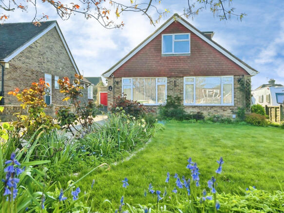 3 bed property, in Barleycroft, £550,000