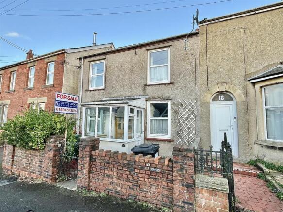 3 bed property, in Abbey Street, £160,000
