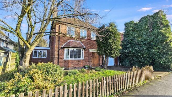 4 bed property, in Whitehall Road, £530,000