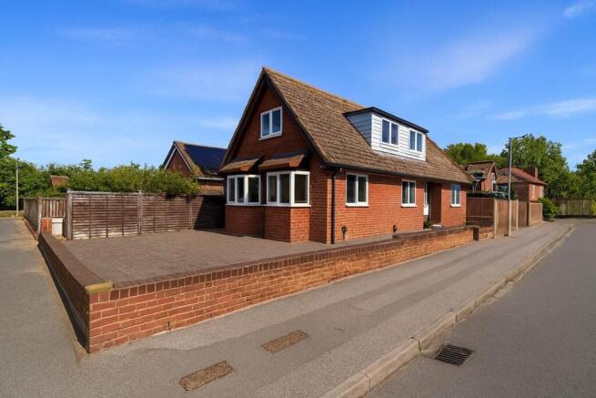 3 bed property, in Benacre Road, £265,000