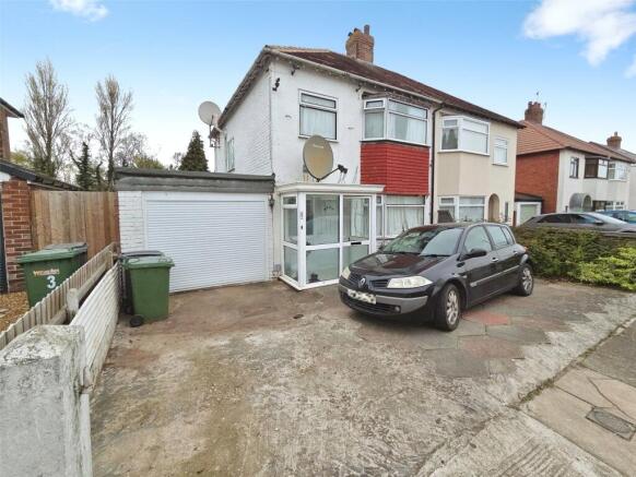 3 bed property, in St. David Road, £225,000