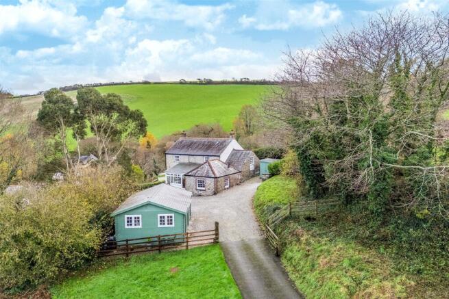 4 bed property, in Polmear Hill, £740,000