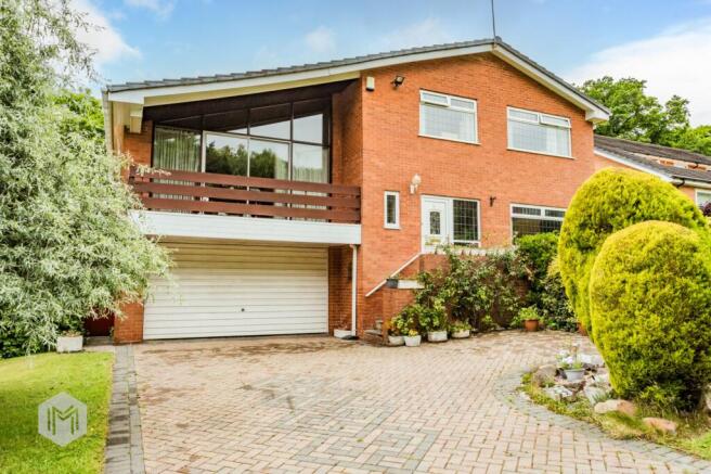 4 bed property, in The Glen, £630,000