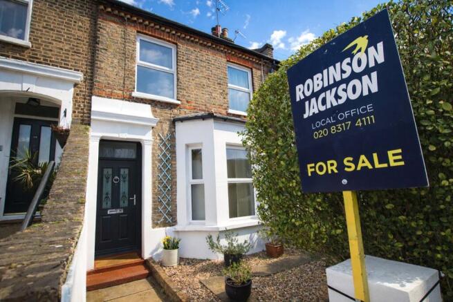 3 bed property, in Eglinton Road, £500,000