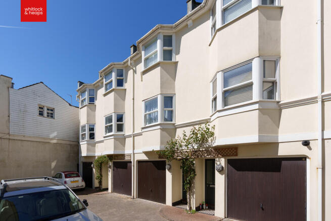 3 bed property, in Alice Street, £550,000