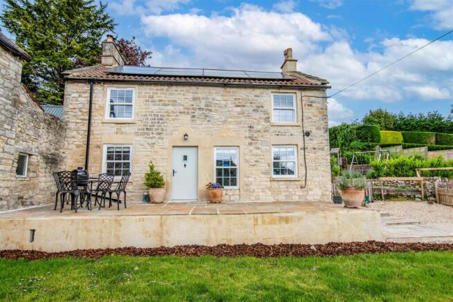 3 bed property, in The Street, £600,000
