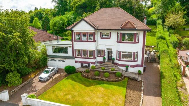 4 bed property, in Craignethan Road, £795,000
