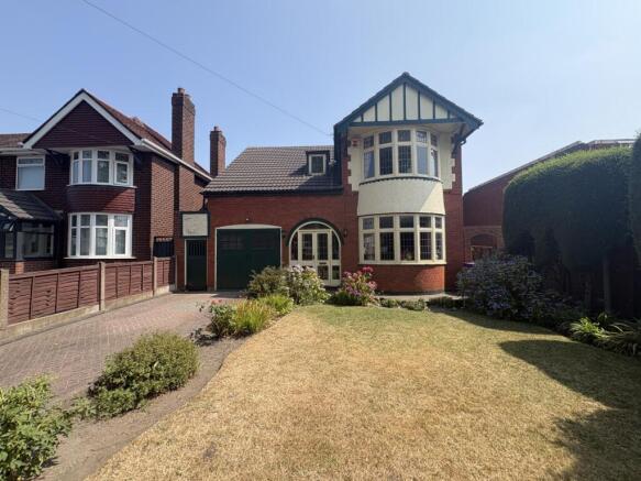 3 bed property, in Bilston Road, £340,000
