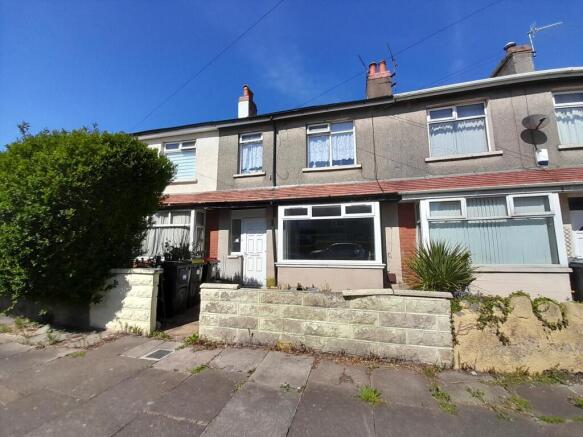 1 bed property, in Windsor Road, £64,950