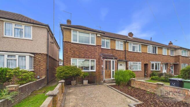 3 bed property, in Raydon Road, £450,000