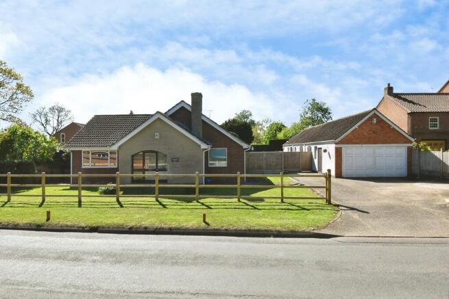 4 bed property, in Church Lane, £389,500