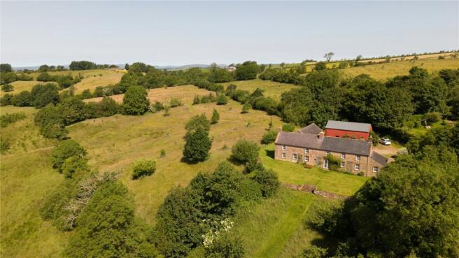 4 bed property, in Hopes House, £945,000