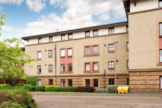 1 bed property, in 2/2, £170,000