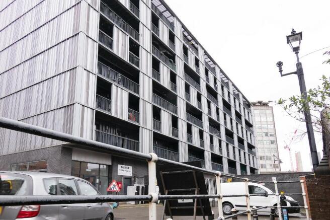 2 bed property, in HUB, £143,000