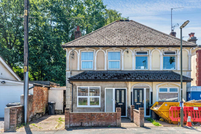 3 bed property, in Station Road East, £395,000