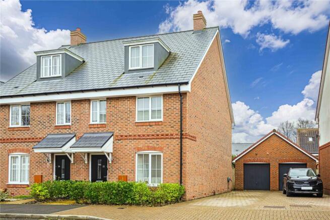 4 bed property, in Hedgehog Way, £745,000